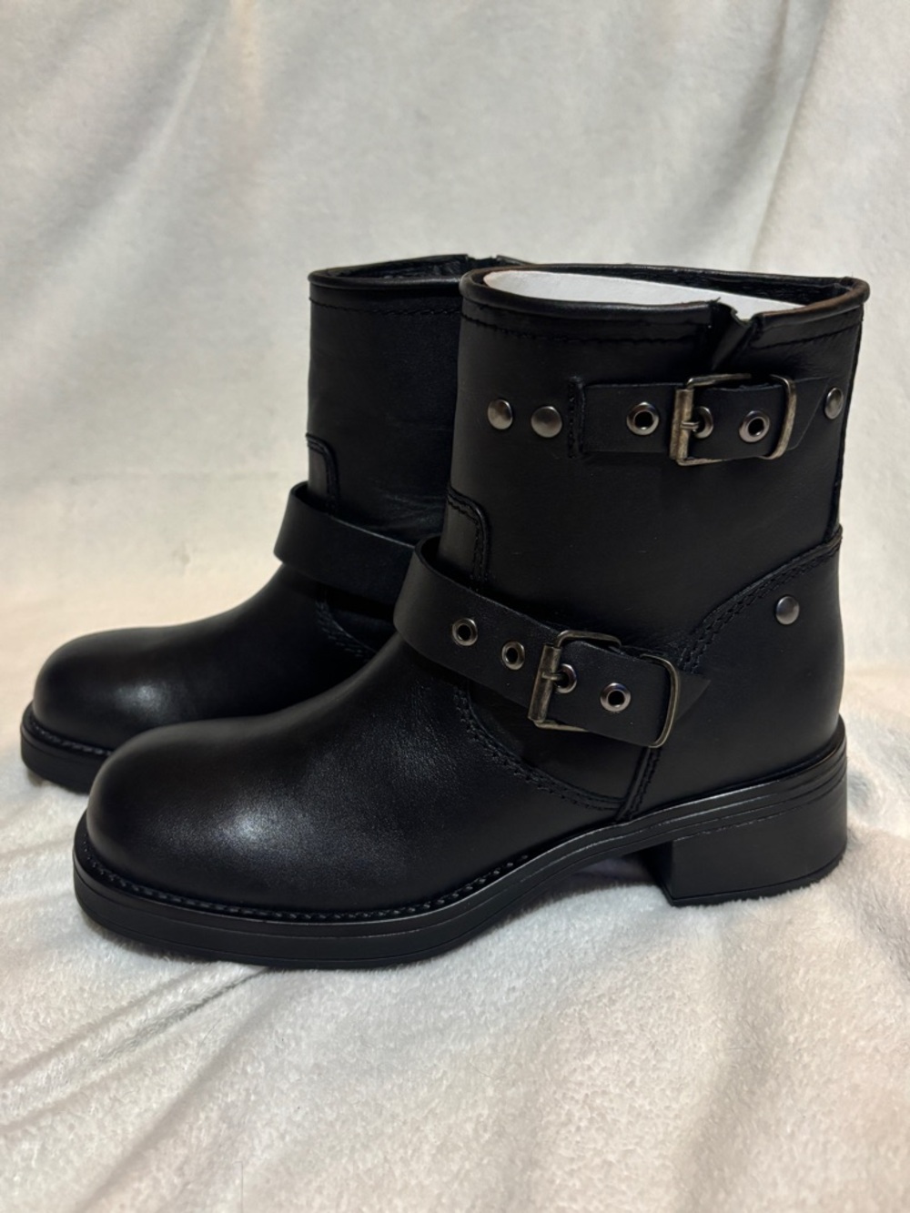 Steve Madden Black Leather Ankle Boots